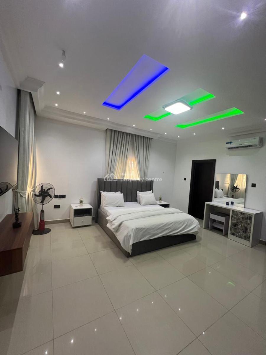 Fully Furnished 3 Bedroom and 1 Bedroom(4 Bedrooms) with 2 Sitting Rooms, By American Intl School, Durumi, Abuja, Terraced Duplex for Sale