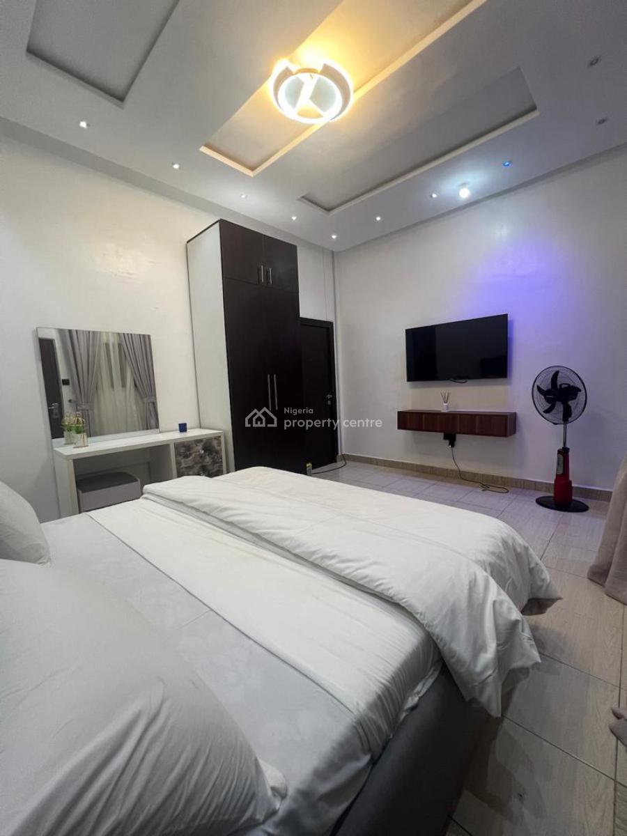 Fully Furnished 3 Bedroom and 1 Bedroom(4 Bedrooms) with 2 Sitting Rooms, By American Intl School, Durumi, Abuja, Terraced Duplex for Sale