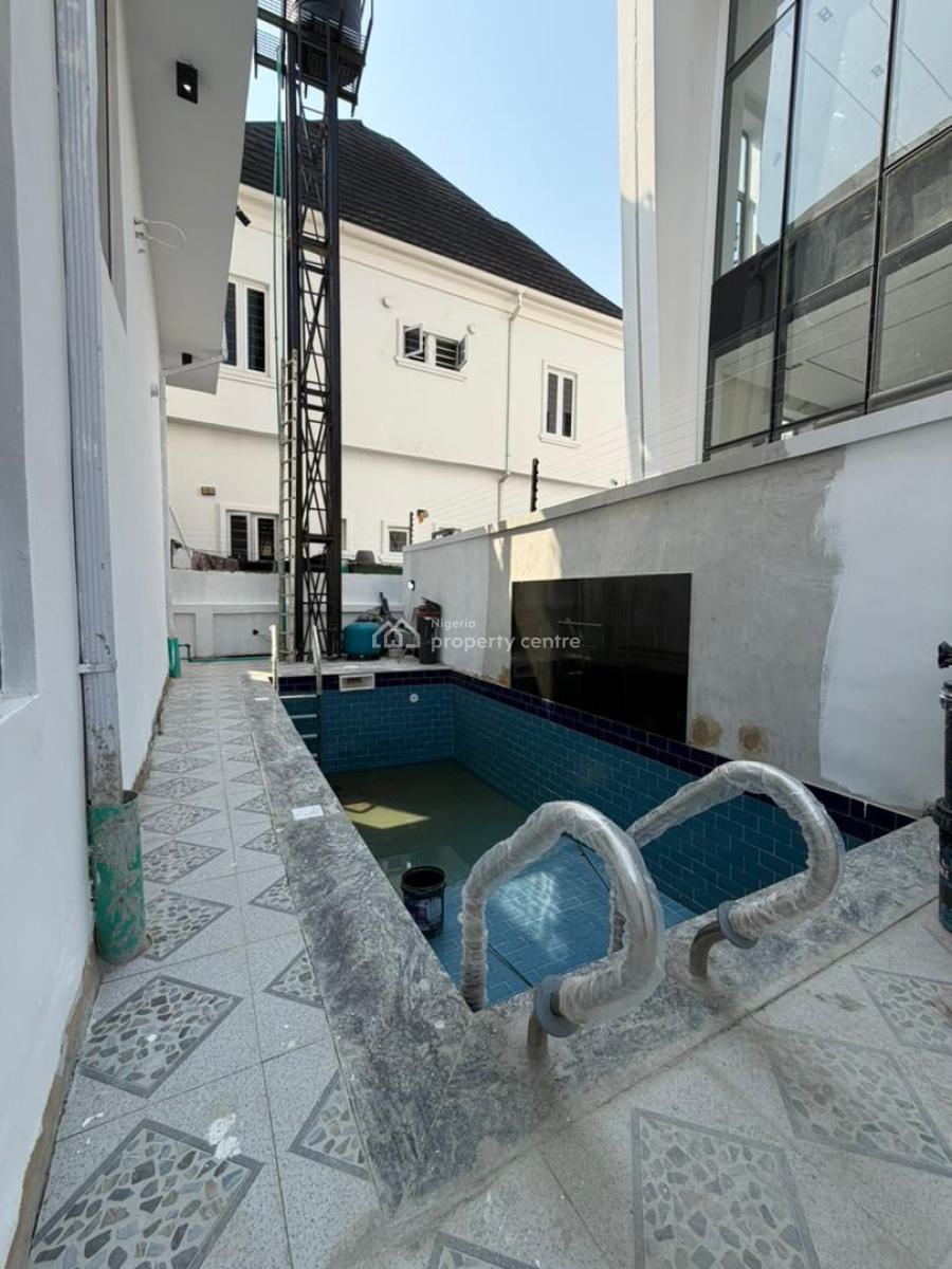 Iconic Luxury Living: 5 Bedrooms Fully Detached Duplex, Chevron, Lekki Phase 1, Lekki, Lagos, Detached Duplex for Sale