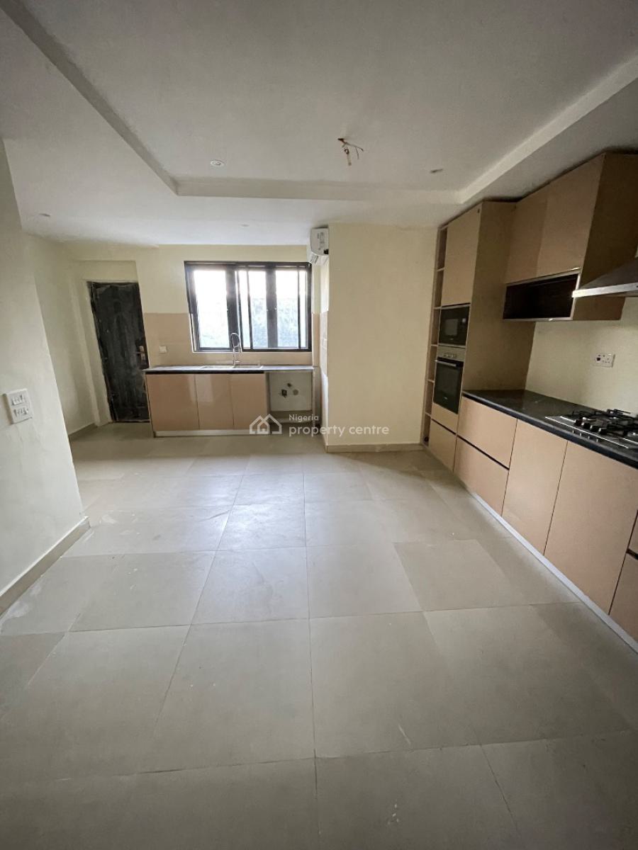 a 2 Bedroom Apartment with a Bq, Lekki Phase 1, Lekki, Lagos, Flat / Apartment for Sale