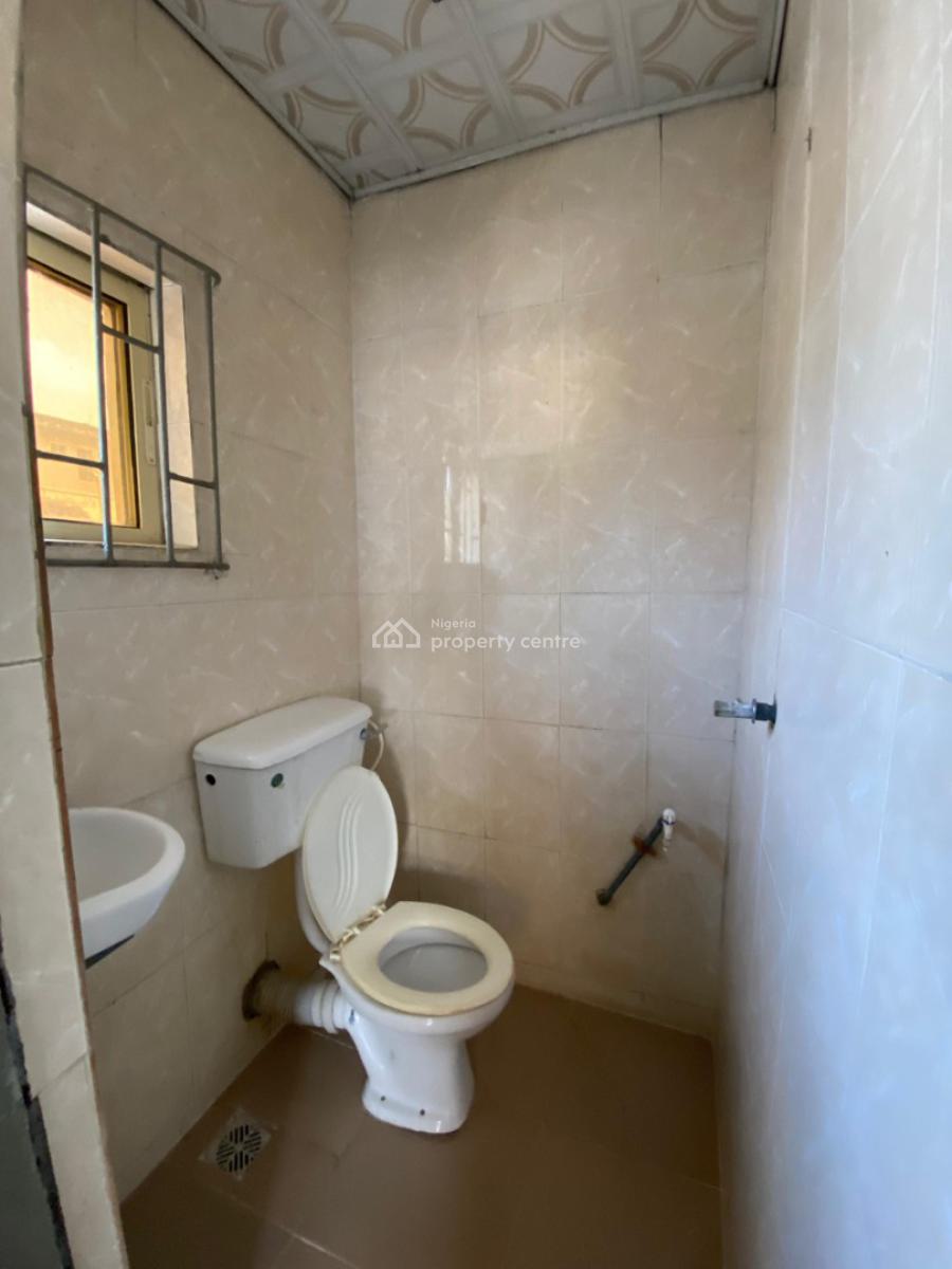 Relatively New 2 Bedroom Flat, Off Ogudu Ojota Road, Ogudu, Lagos, Flat / Apartment for Rent