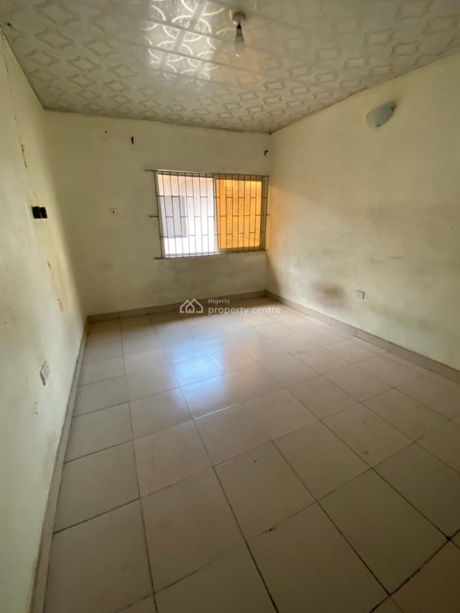 Relatively New 2 Bedroom Flat, Off Ogudu Ojota Road, Ogudu, Lagos, Flat / Apartment for Rent