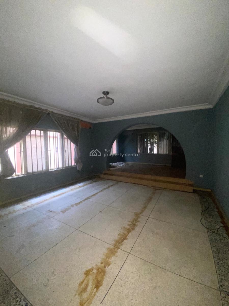 Spacious 6 Bedroom Apartment, Lekki Phase 1, Lekki, Lagos, Detached Duplex for Sale