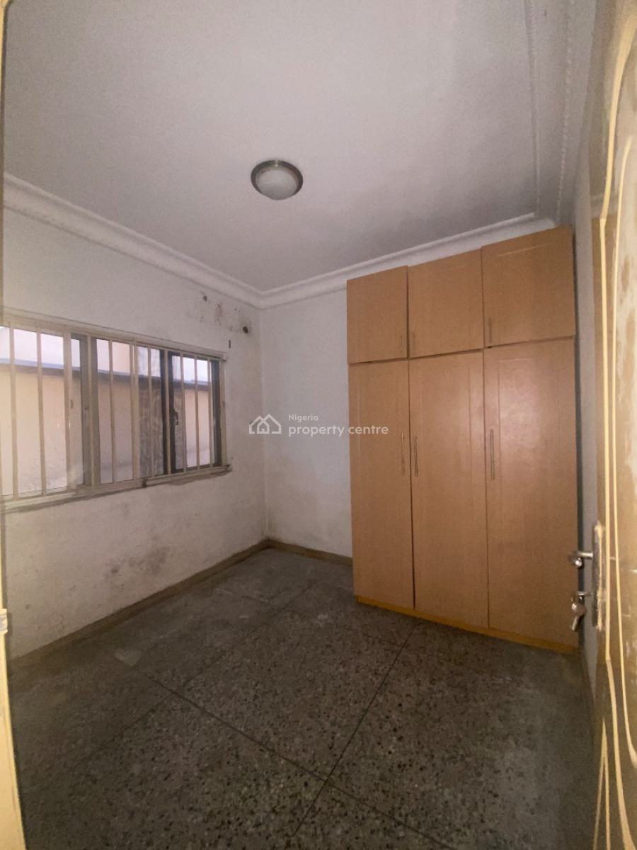 Spacious 6 Bedroom Apartment, Lekki Phase 1, Lekki, Lagos, Detached Duplex for Sale