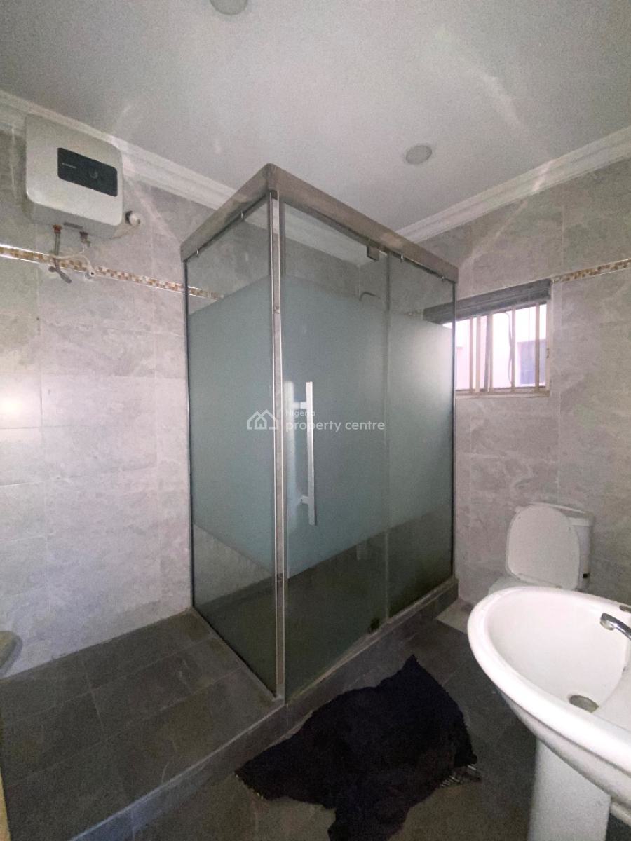 Spacious 6 Bedroom Apartment, Lekki Phase 1, Lekki, Lagos, Detached Duplex for Sale