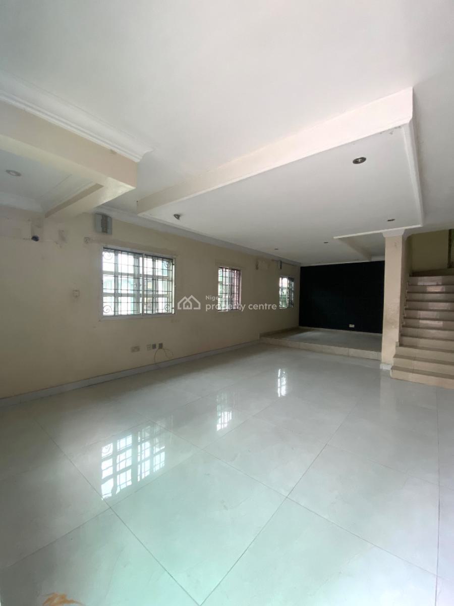 4 Bedroom Semi Detached Duplex, Lekki Phase 1, Lekki, Lagos, Semi-detached Duplex for Rent