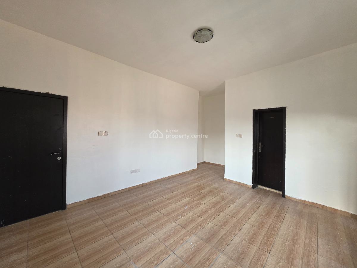 Well Located 2 Bedroom Apartment with Roof Top Terrace, New Road, Igbo Efon, Lekki, Lagos, Block of Flats for Sale