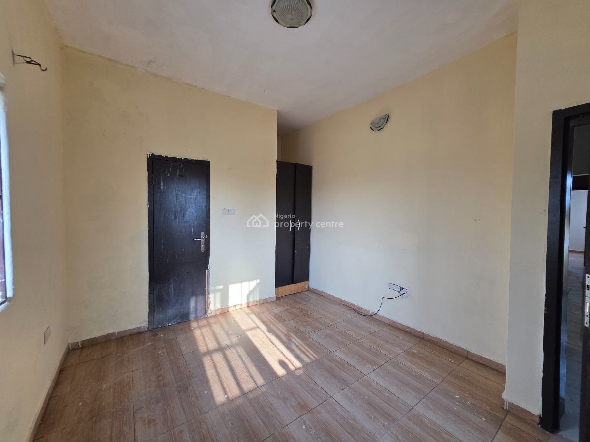 Well Located 2 Bedroom Apartment with Roof Top Terrace, New Road, Igbo Efon, Lekki, Lagos, Block of Flats for Sale