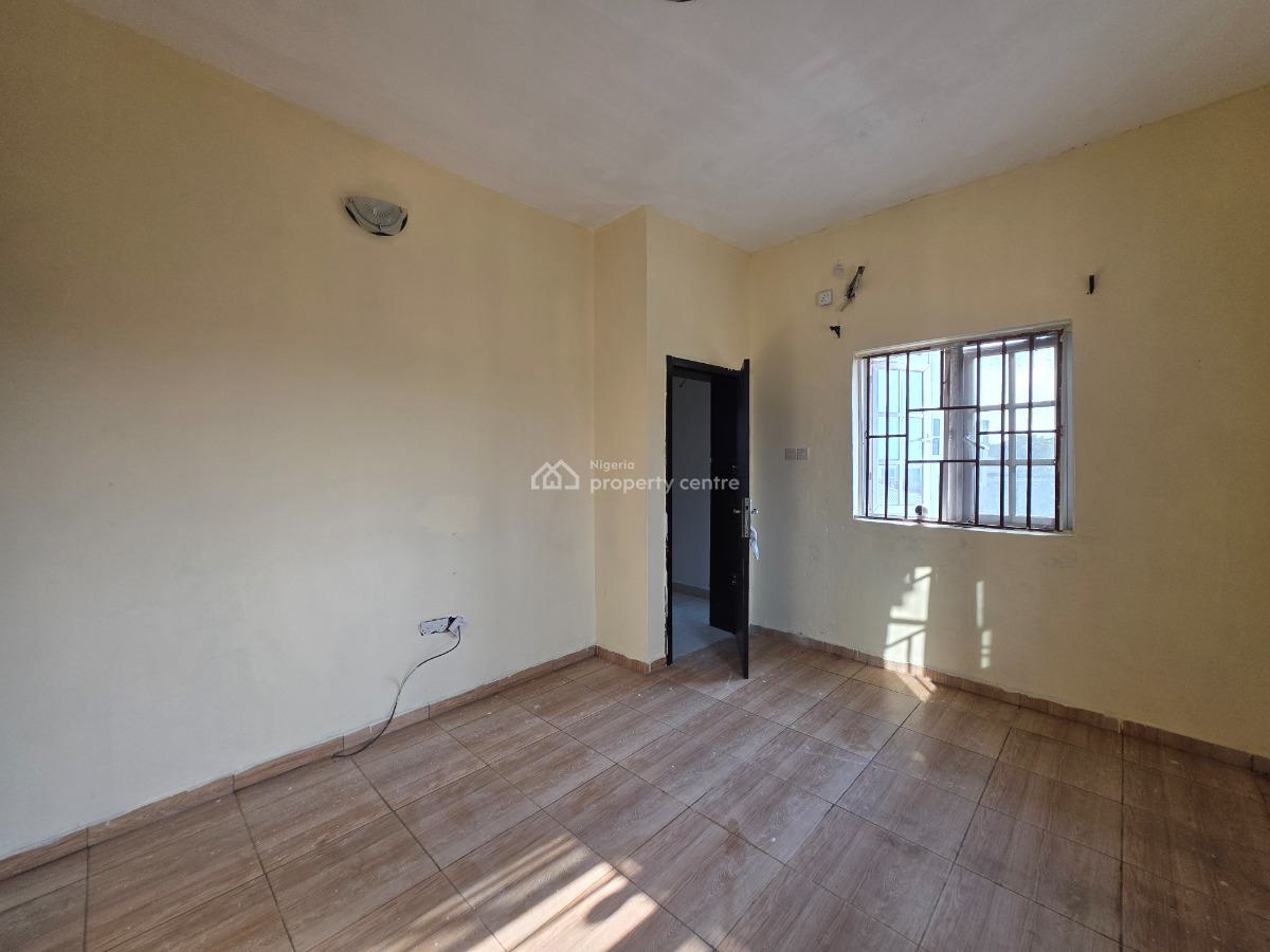 Well Located 2 Bedroom Apartment with Roof Top Terrace, New Road, Igbo Efon, Lekki, Lagos, Block of Flats for Sale