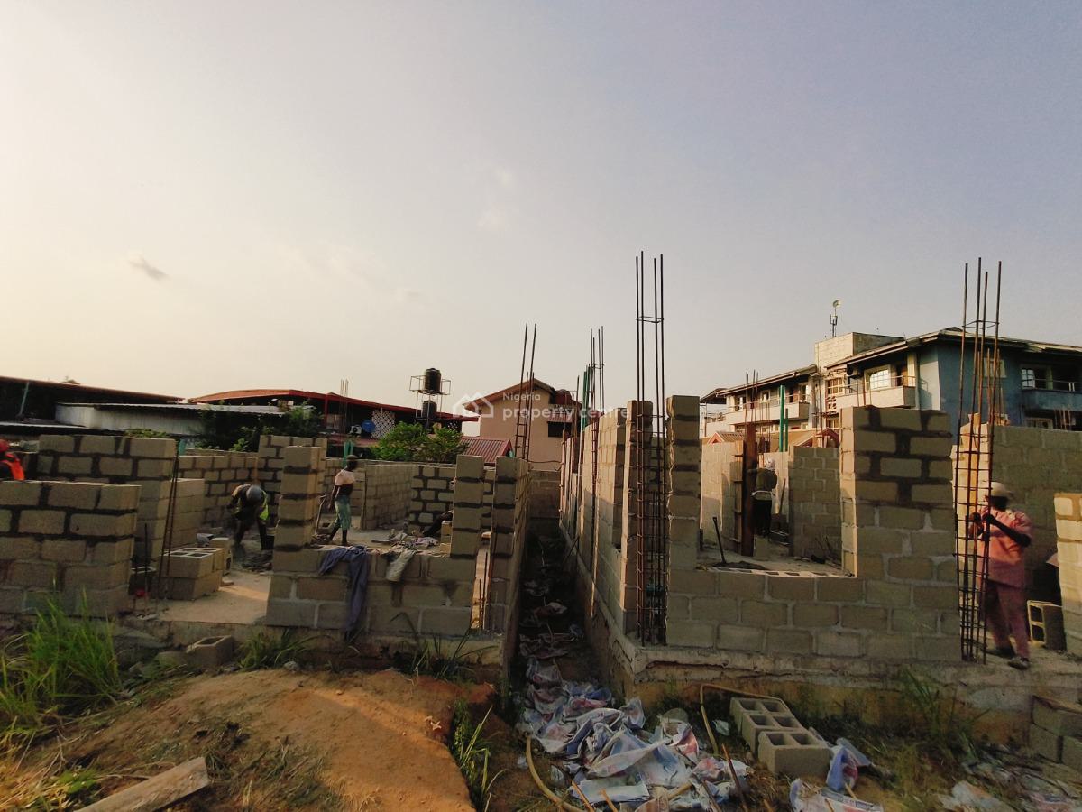 4 Bedroom Semi Detached House, Off Randle Road, Surulere, Lagos, Semi-detached Duplex for Sale