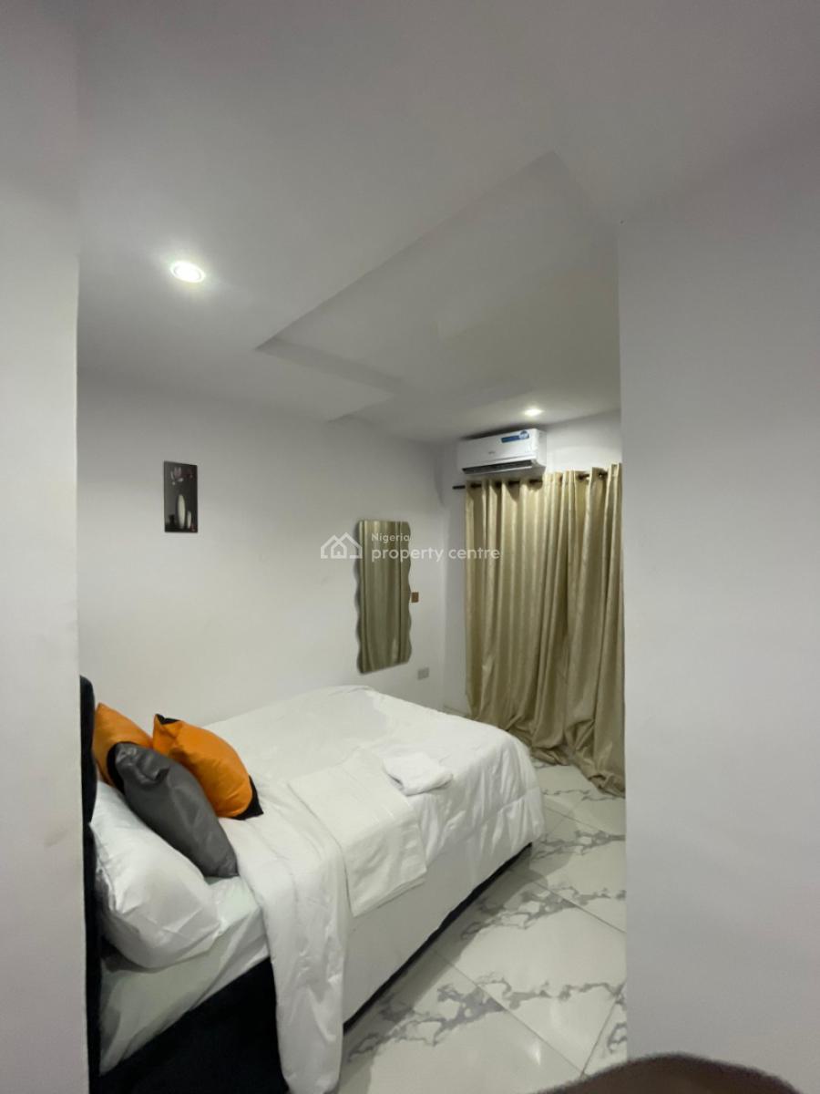 Luxury Two Bedroom Apartment, Olorunlogbon Street, Anthony, Maryland, Lagos, Flat / Apartment Short Let