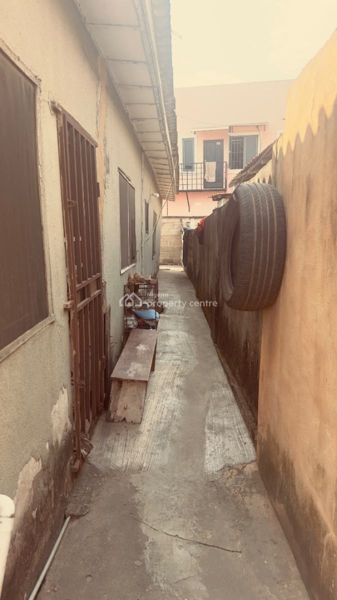 a Demolishable Structure in a Secured Neighbourhood, Eyiaro Street Off Agboyi Road, Ori-oke, Ogudu, Lagos, Flat / Apartment for Sale