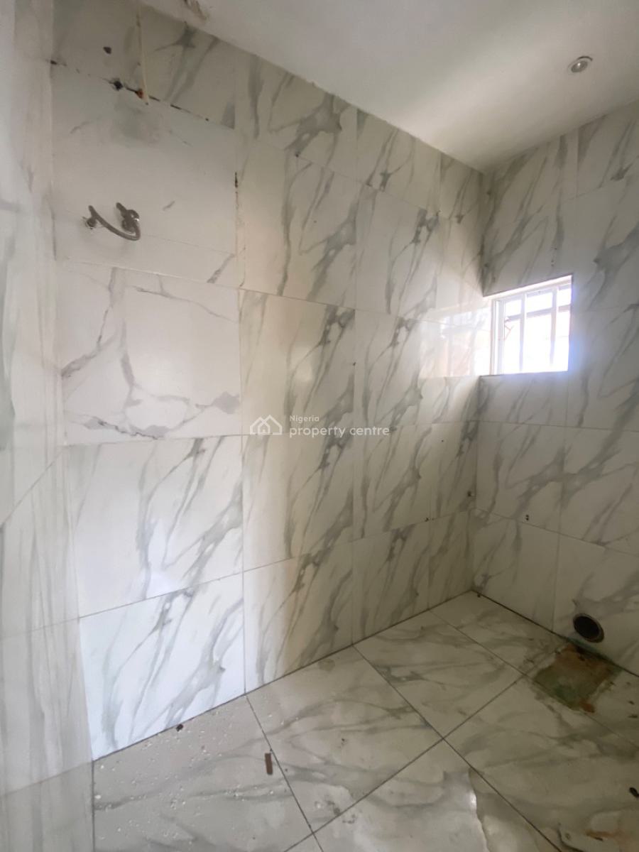 98 Square Meters Commercial Space, Lekki Phase 1, Lekki, Lagos, Office Space for Sale