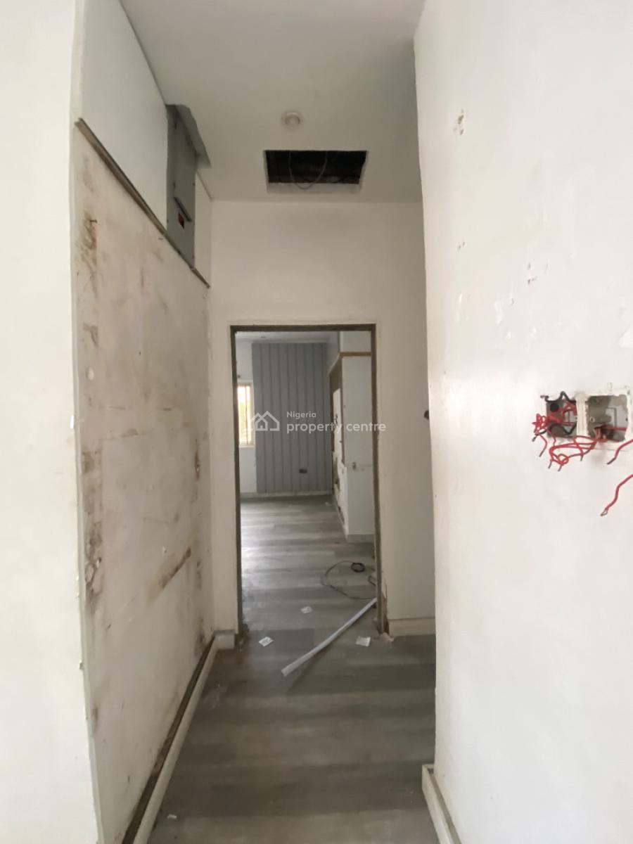 98 Square Meters Commercial Space, Lekki Phase 1, Lekki, Lagos, Office Space for Sale