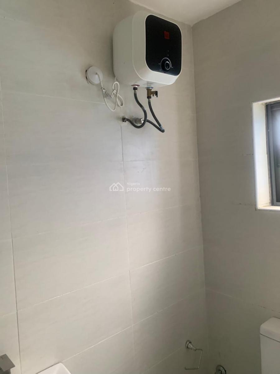 Standard 3 Bedroom Flat with a Room Bq, with Common Swimming Pool, Alausa Heights, Ikeja, Lagos, Flat / Apartment for Rent