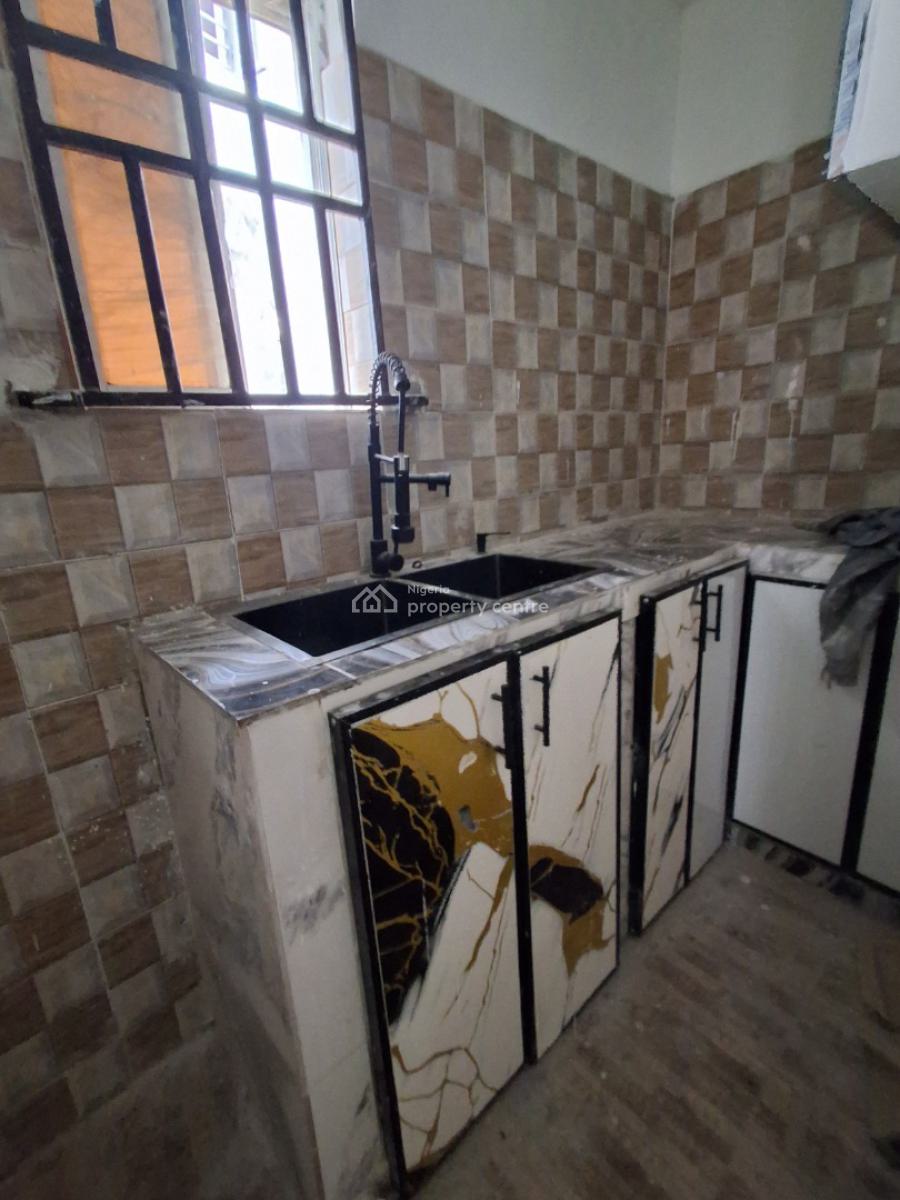Newly Built 2 Bedroom Upstairs, Badore, Ajah, Lagos, House for Rent