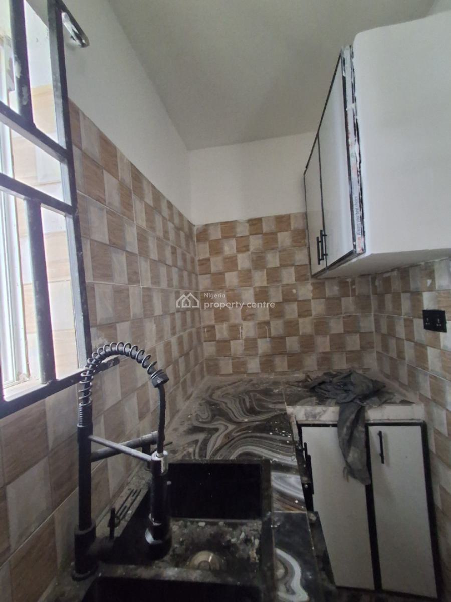 Newly Built 2 Bedroom Upstairs, Badore, Ajah, Lagos, House for Rent