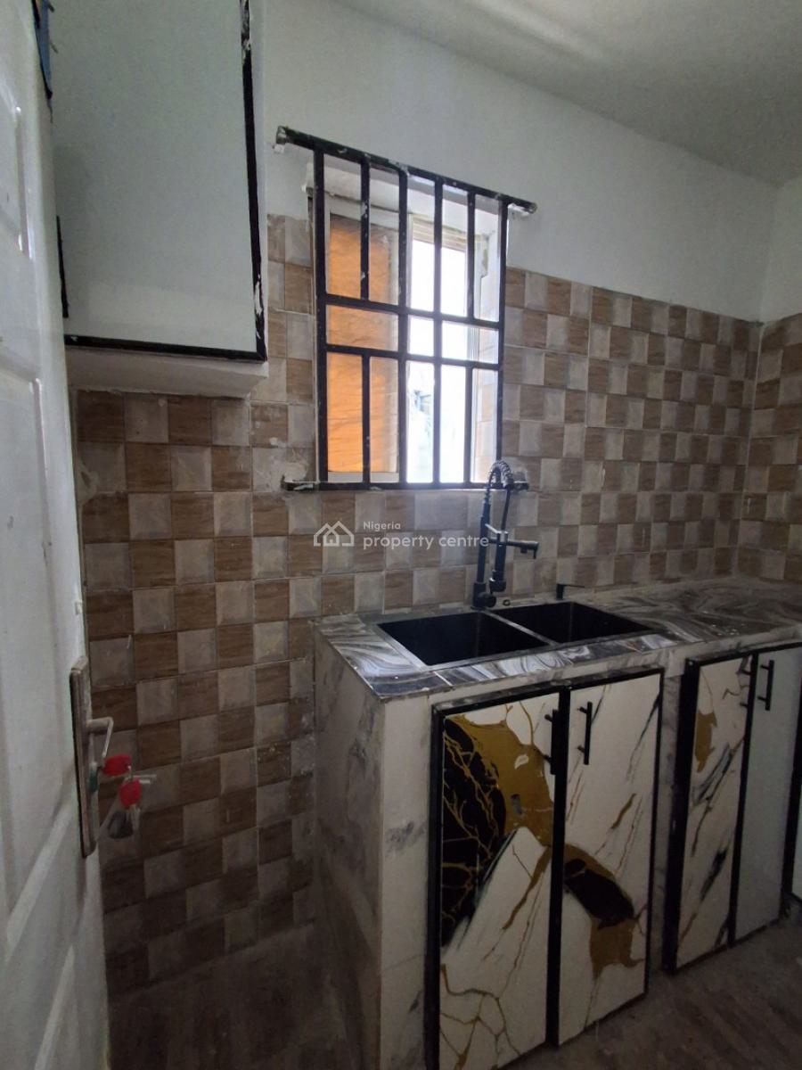 Newly Built 2 Bedroom Upstairs, Badore, Ajah, Lagos, House for Rent