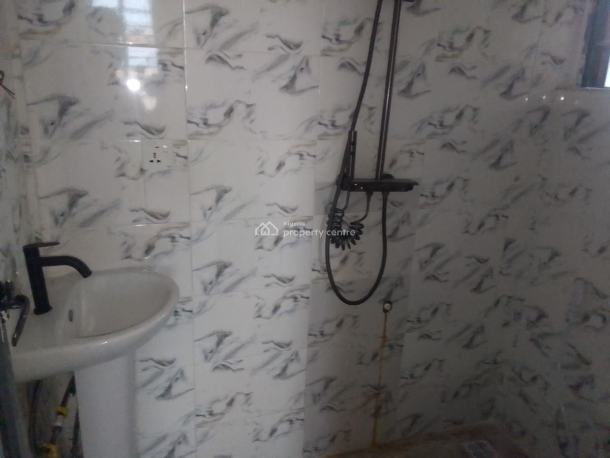 Newly Buildt Spacious Luxury 2 Bedroom Flat with Excellent Features, Victory Estate Rd, Ogombo, Ajah, Lagos, Flat / Apartment for Rent