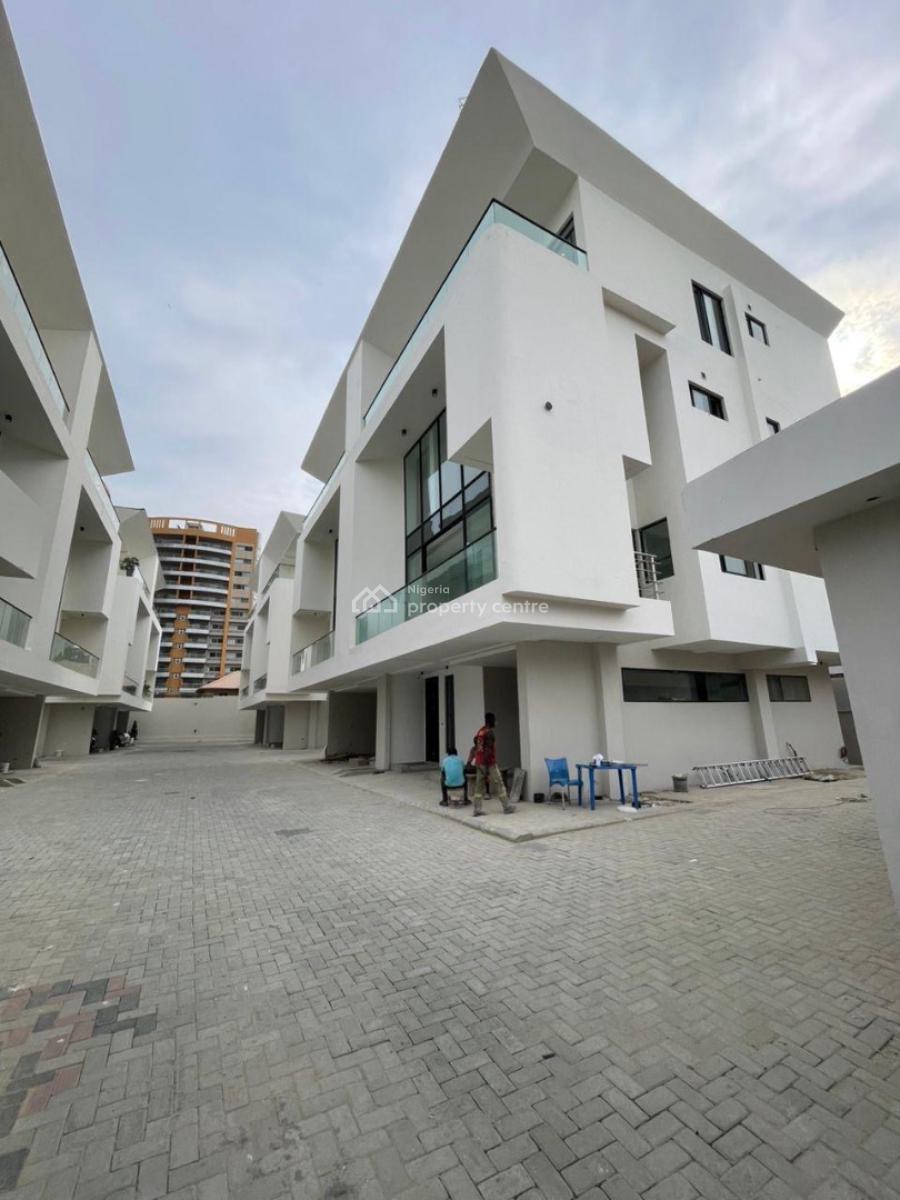 5 Bedroom Semi Detached Duplex with a Communal Pool, Ikoyi, Lagos, Semi-detached Duplex for Sale