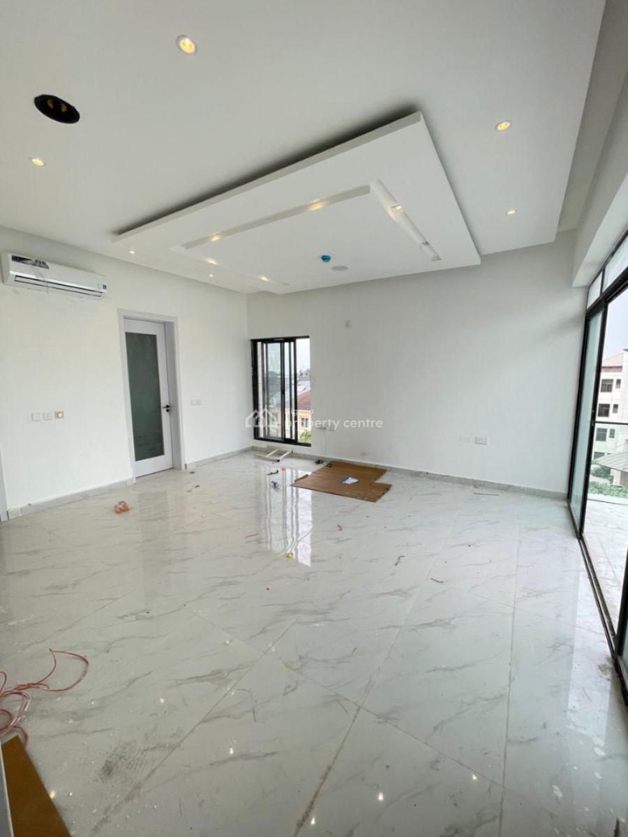 5 Bedroom Semi Detached Duplex with a Communal Pool, Ikoyi, Lagos, Semi-detached Duplex for Sale