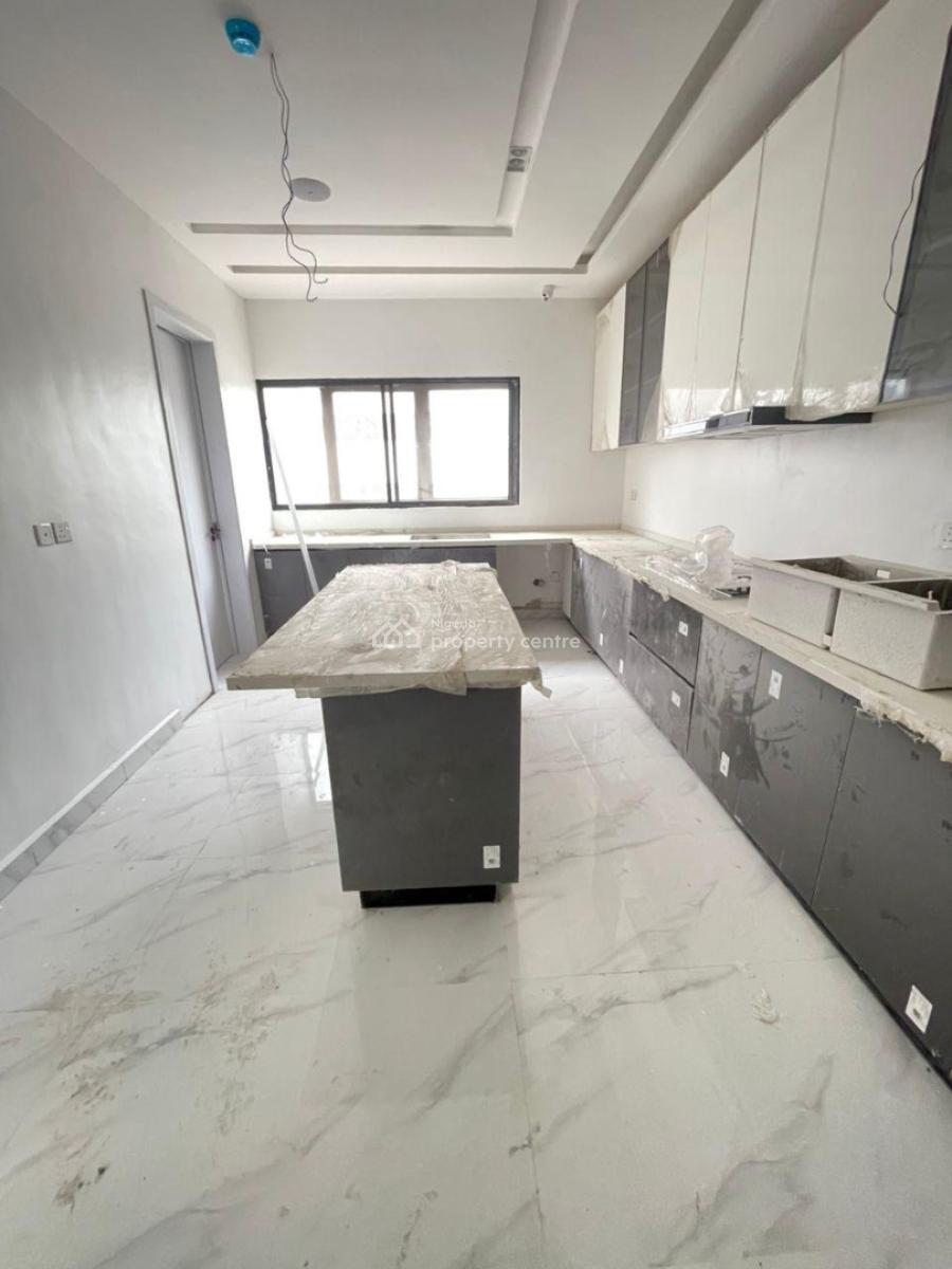 5 Bedroom Semi Detached Duplex with a Communal Pool, Ikoyi, Lagos, Semi-detached Duplex for Sale