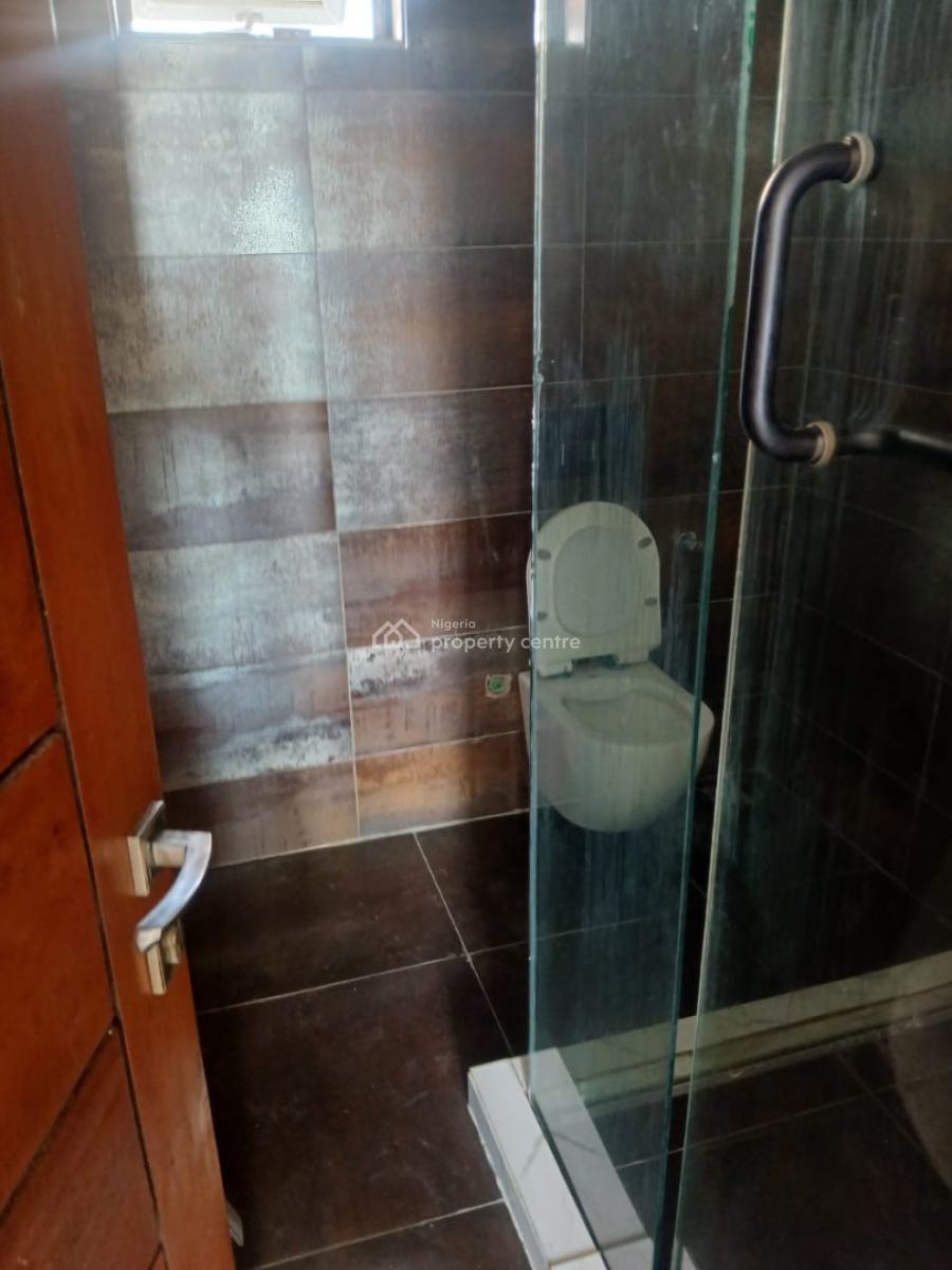 5 Bedroom Fully Detached Duplex with Bq, Phase 1, Magodo, Lagos, Detached Duplex for Rent
