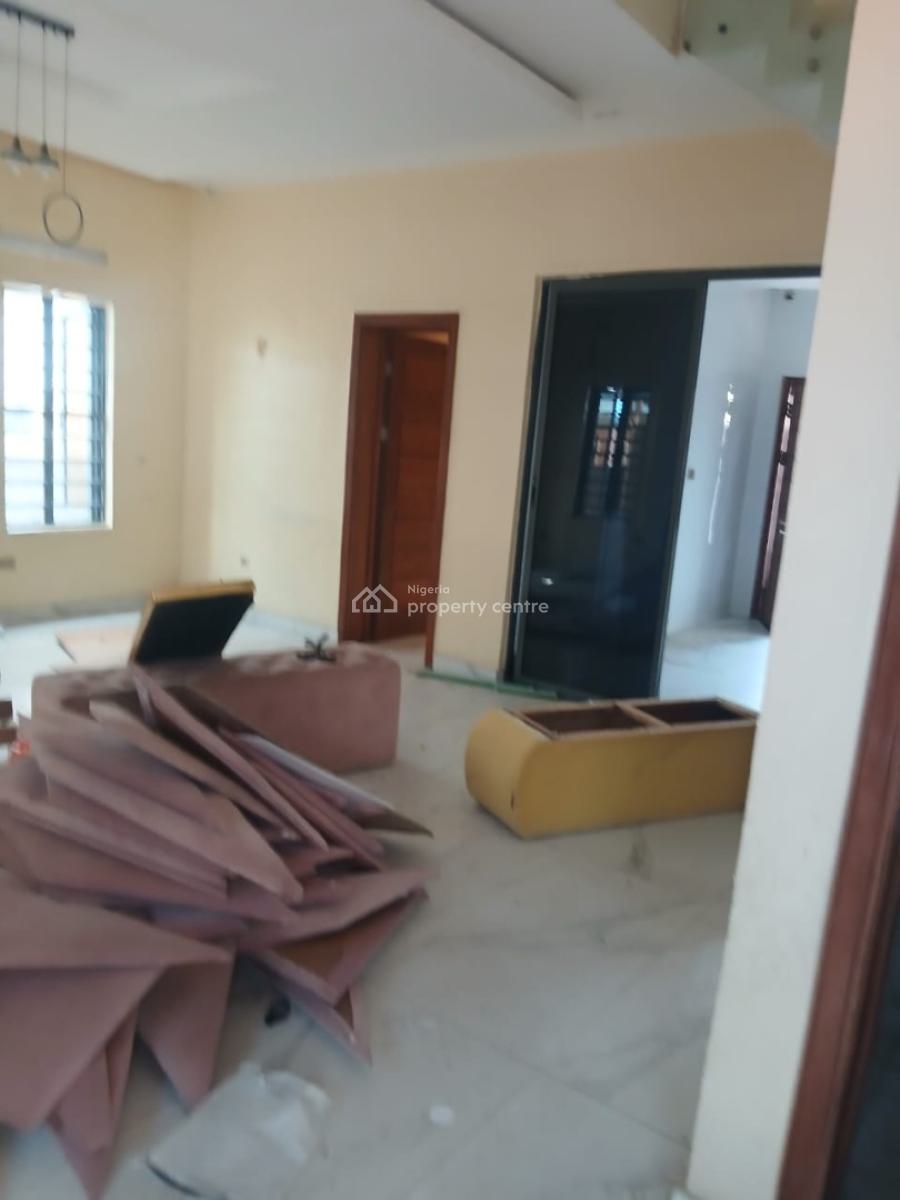 5 Bedroom Fully Detached Duplex with Bq, Phase 1, Magodo, Lagos, Detached Duplex for Rent