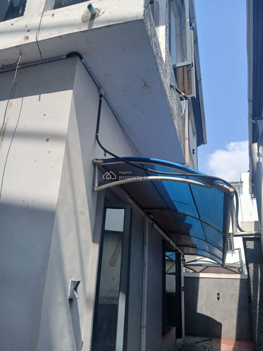 5 Bedroom Fully Detached Duplex with Bq, Phase 1, Magodo, Lagos, Detached Duplex for Rent