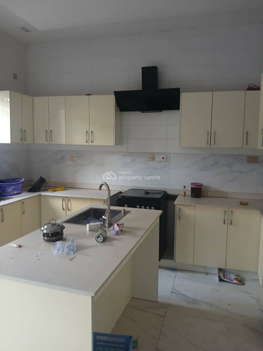 5 Bedroom Fully Detached Duplex with Bq, Phase 1, Magodo, Lagos, Detached Duplex for Rent