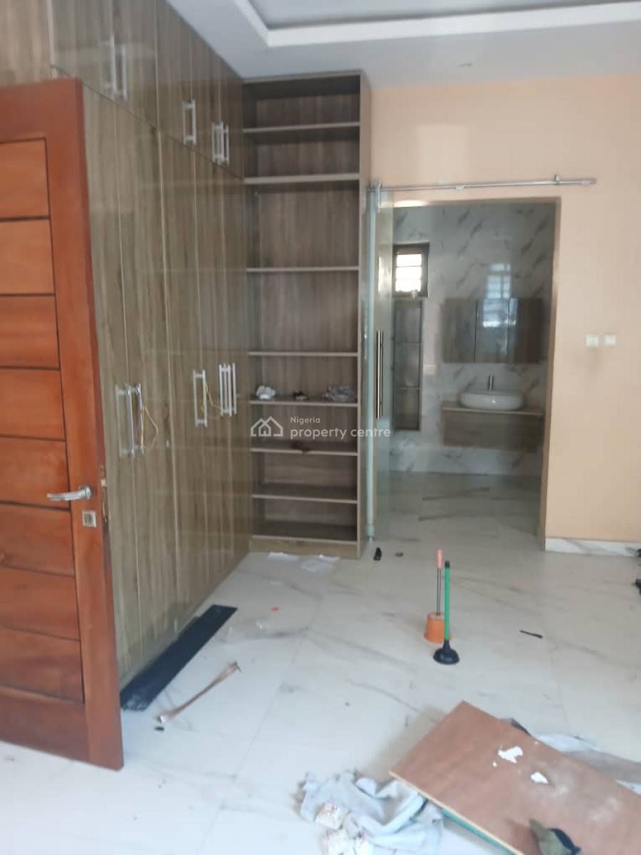 5 Bedroom Fully Detached Duplex with Bq, Phase 1, Magodo, Lagos, Detached Duplex for Rent