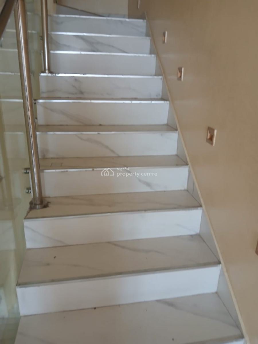 5 Bedroom Fully Detached Duplex with Bq, Phase 1, Magodo, Lagos, Detached Duplex for Rent