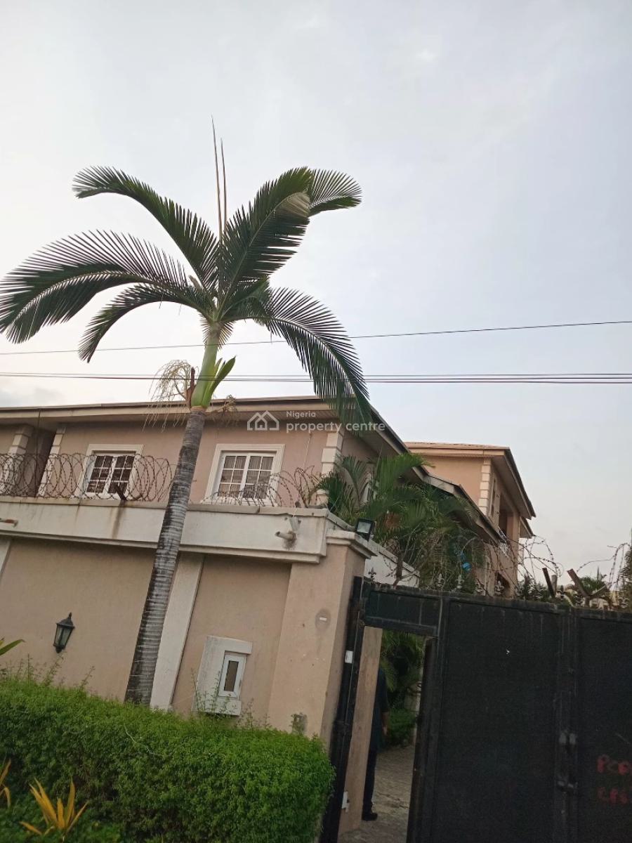 Strategic 3bedroom Apartment in a Serene Neighborhood, Bisola Durotimi, Lekki Phase 1, Lekki, Lagos, Flat / Apartment for Rent