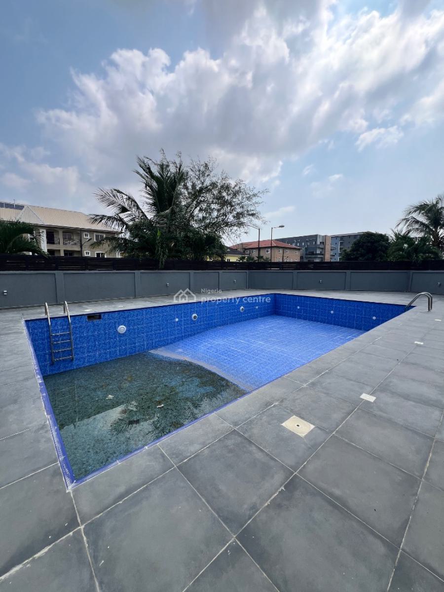 Spacious 3 Bedroom Apartment with Bq, Pool and Gym, Lekki Phase 1, Lekki, Lagos, Flat / Apartment for Rent