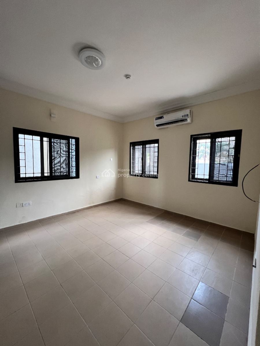 Spacious 3 Bedroom Apartment with Bq, Pool and Gym, Lekki Phase 1, Lekki, Lagos, Flat / Apartment for Rent