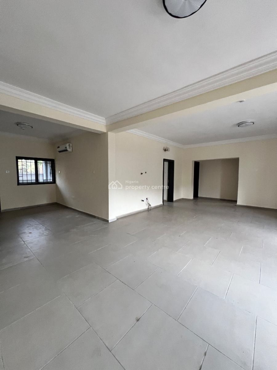 Spacious 3 Bedroom Apartment with Bq, Pool and Gym, Lekki Phase 1, Lekki, Lagos, Flat / Apartment for Rent