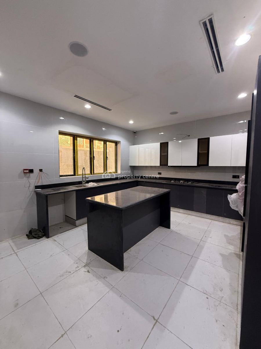 Exquisite Gated 8 Unit of a 6 Bedroom Fully Detached, Guzape District, Abuja, Detached Duplex for Sale