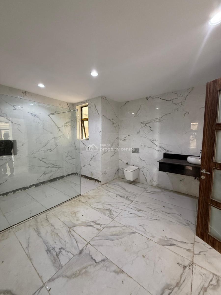 Exquisite Gated 8 Unit of a 6 Bedroom Fully Detached, Guzape District, Abuja, Detached Duplex for Sale