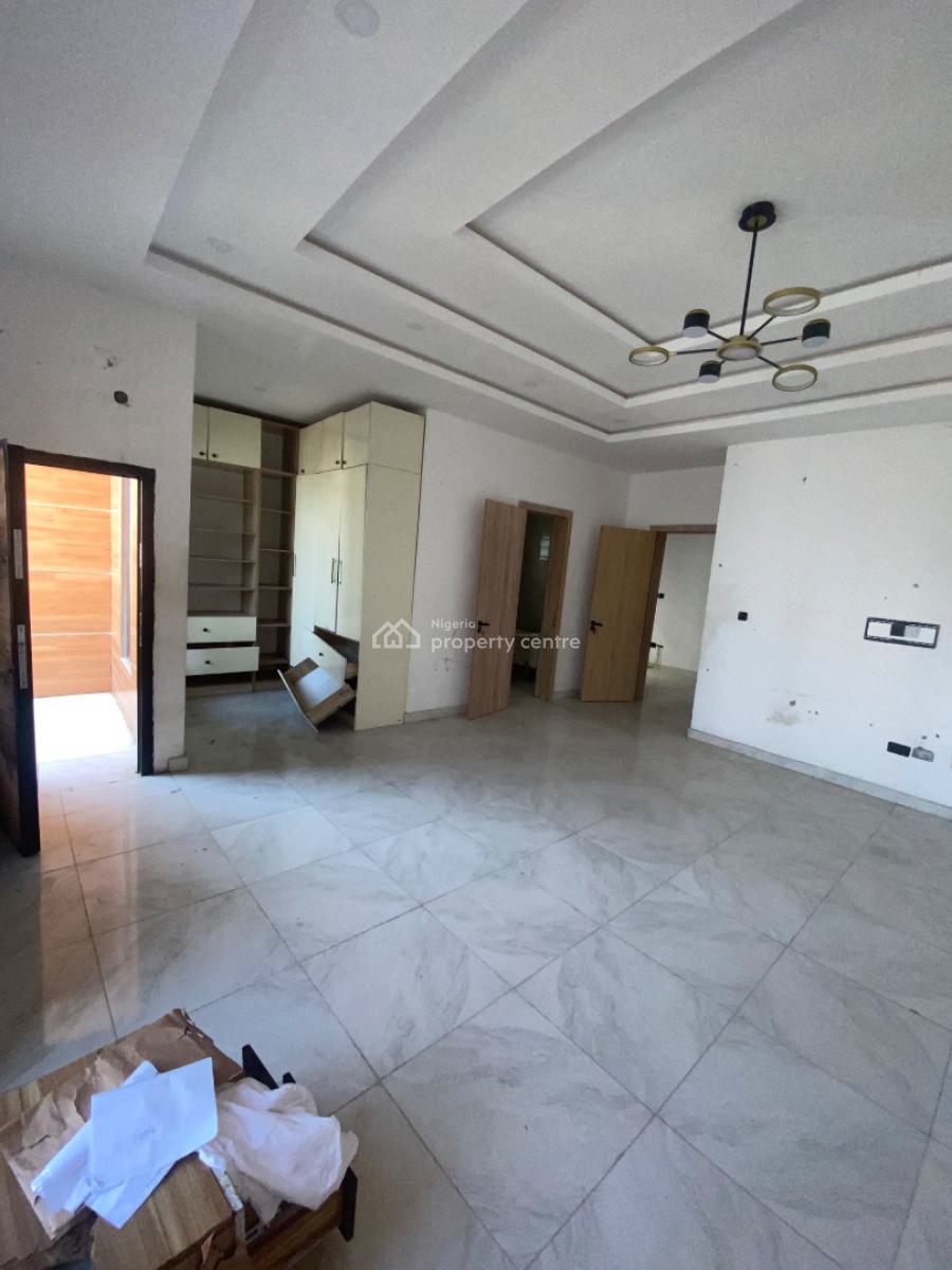 Super Luxurious Massive Roomself Contained (shared), Rising Gold Estate, Ikota, Lekki, Lagos, Flat / Apartment for Rent