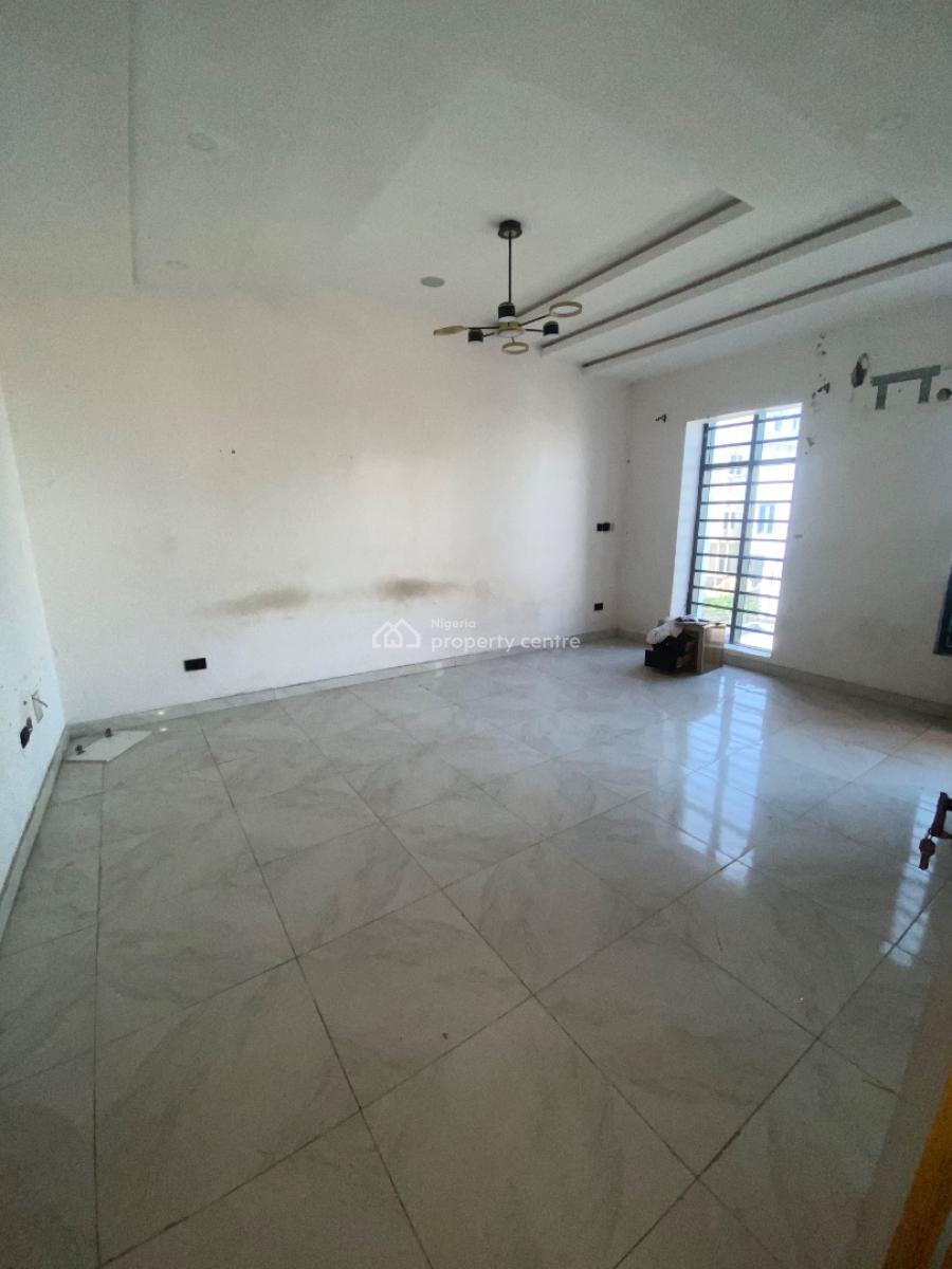 Super Luxurious Massive Roomself Contained (shared), Rising Gold Estate, Ikota, Lekki, Lagos, Flat / Apartment for Rent
