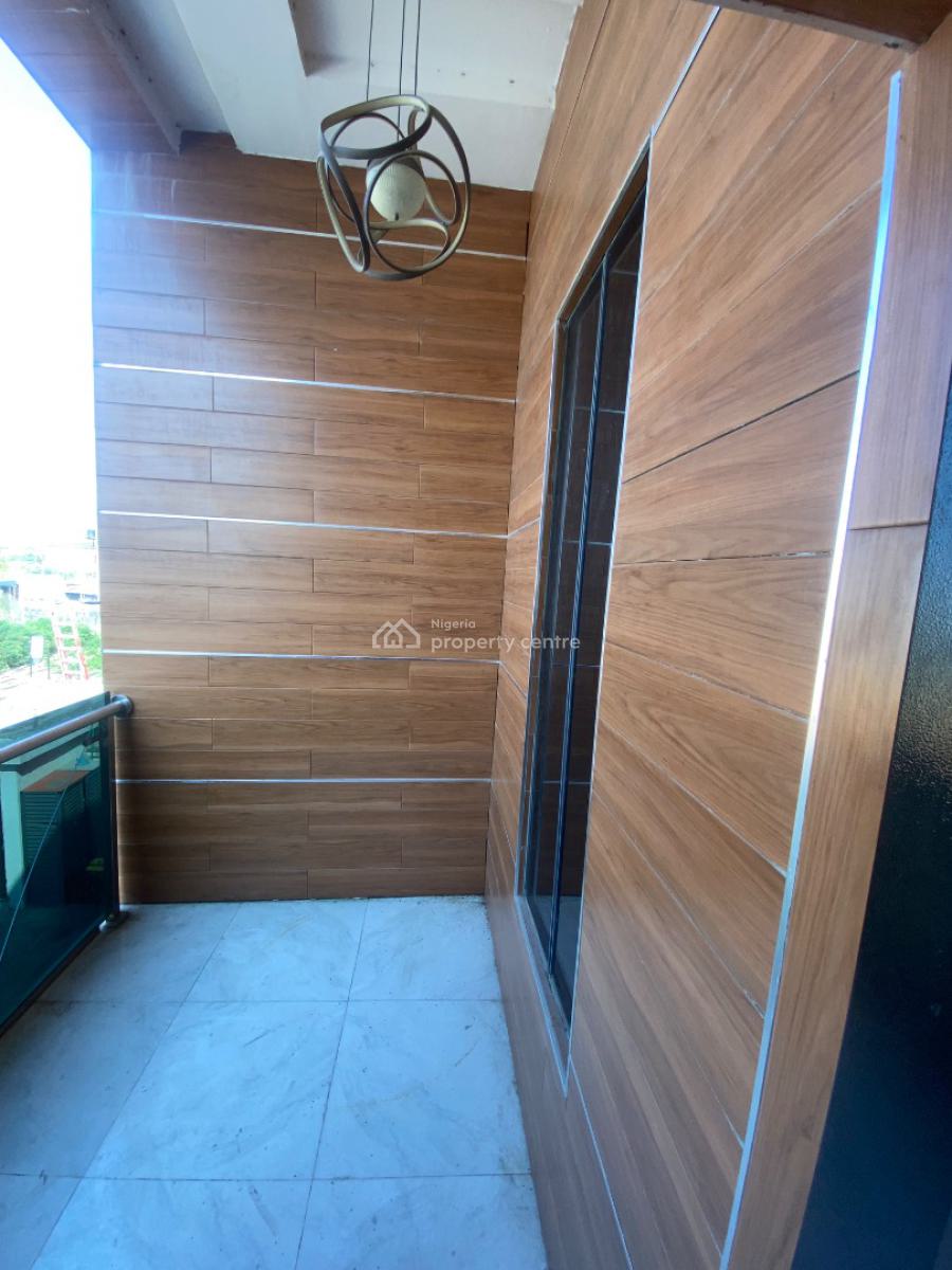 Super Luxurious Massive Roomself Contained (shared), Rising Gold Estate, Ikota, Lekki, Lagos, Flat / Apartment for Rent