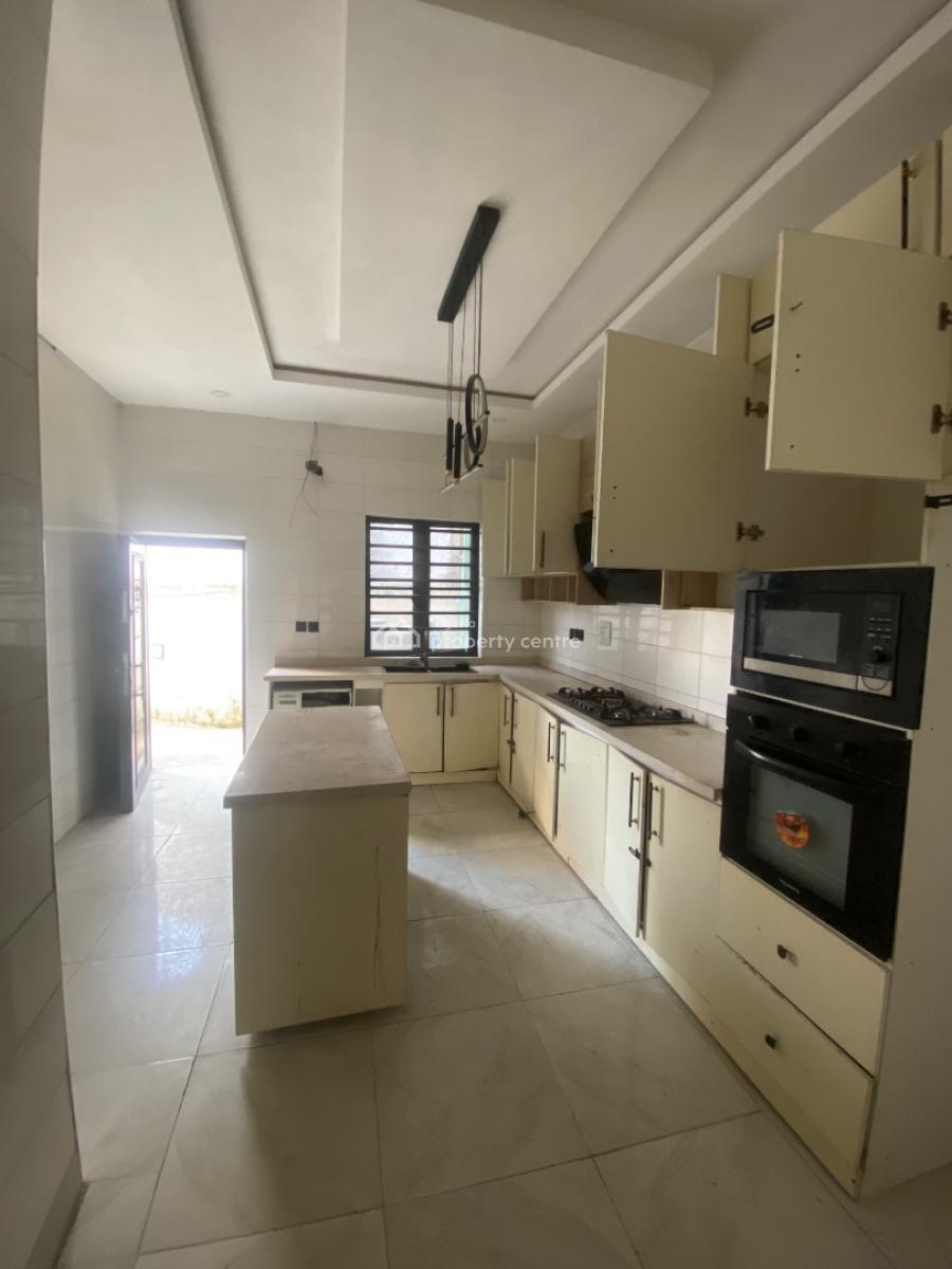 Super Luxurious Massive Roomself Contained (shared), Rising Gold Estate, Ikota, Lekki, Lagos, Flat / Apartment for Rent