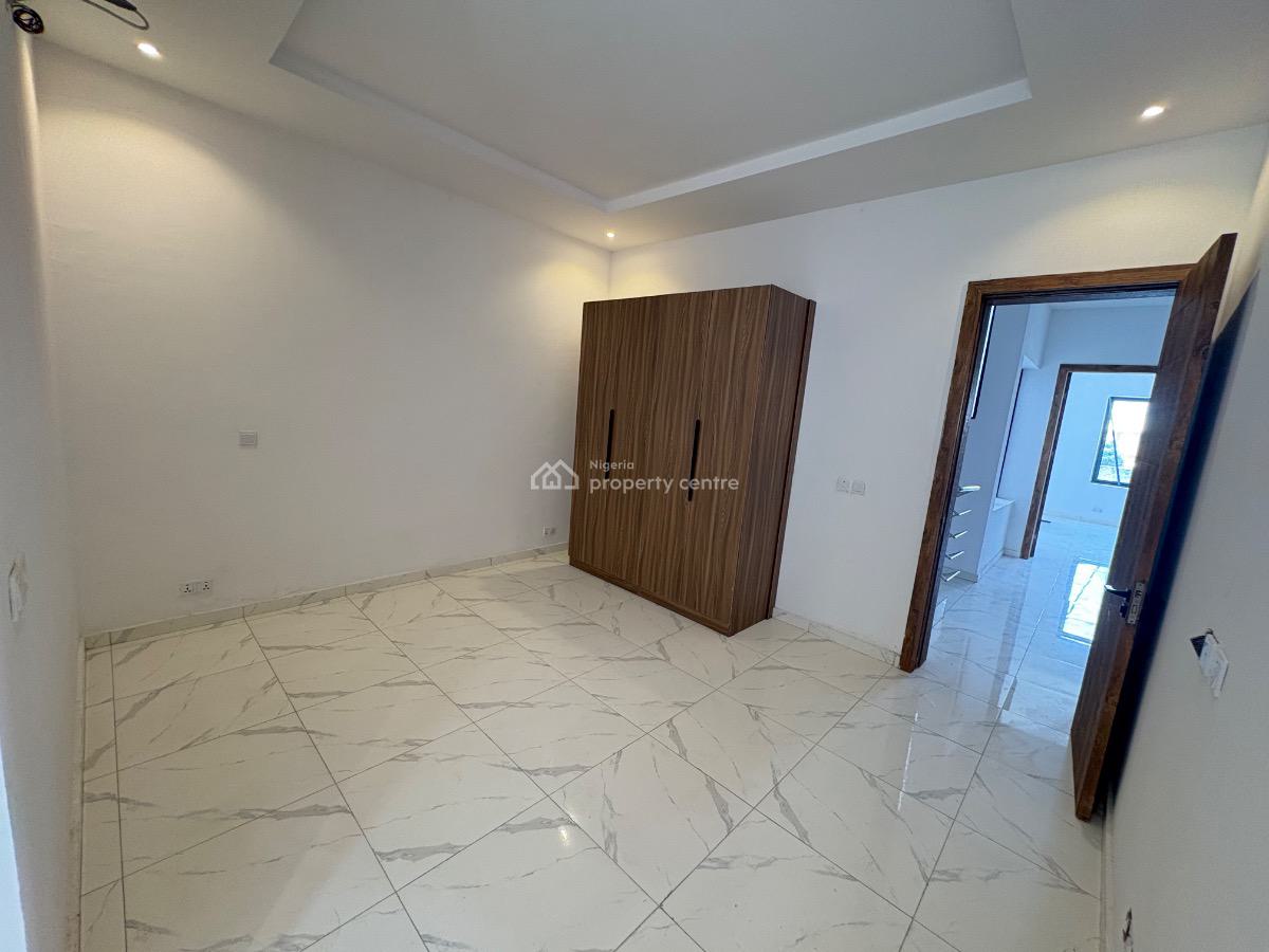 4 Bedrooms Terrace, Off Admiralty Road, Lekki, Lagos, Semi-detached Duplex for Rent