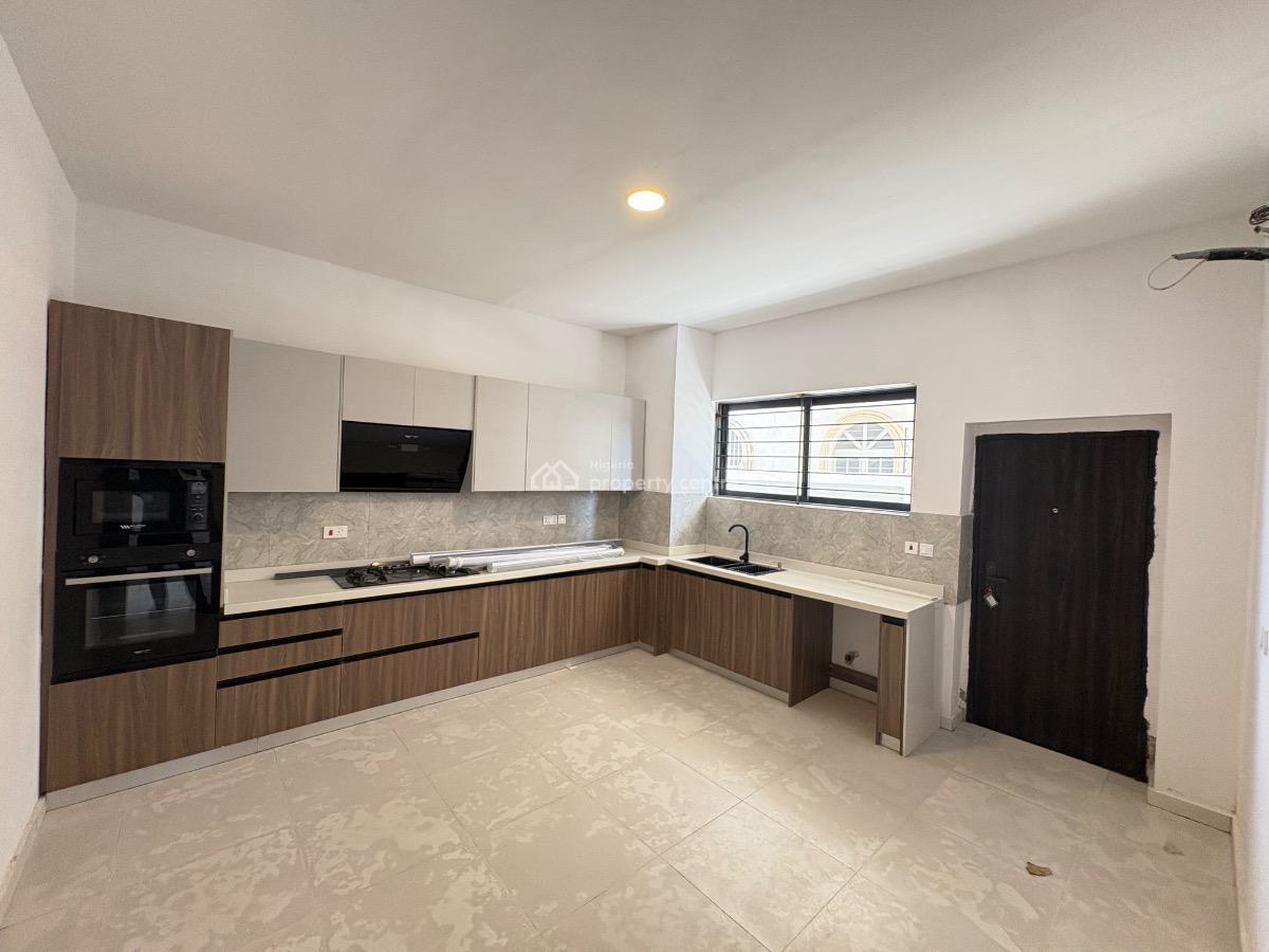 4 Bedrooms Terrace, Off Admiralty Road, Lekki, Lagos, Semi-detached Duplex for Rent
