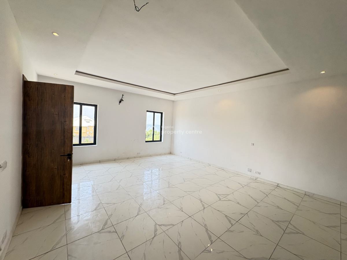 4 Bedrooms Terrace, Off Admiralty Road, Lekki, Lagos, Semi-detached Duplex for Rent