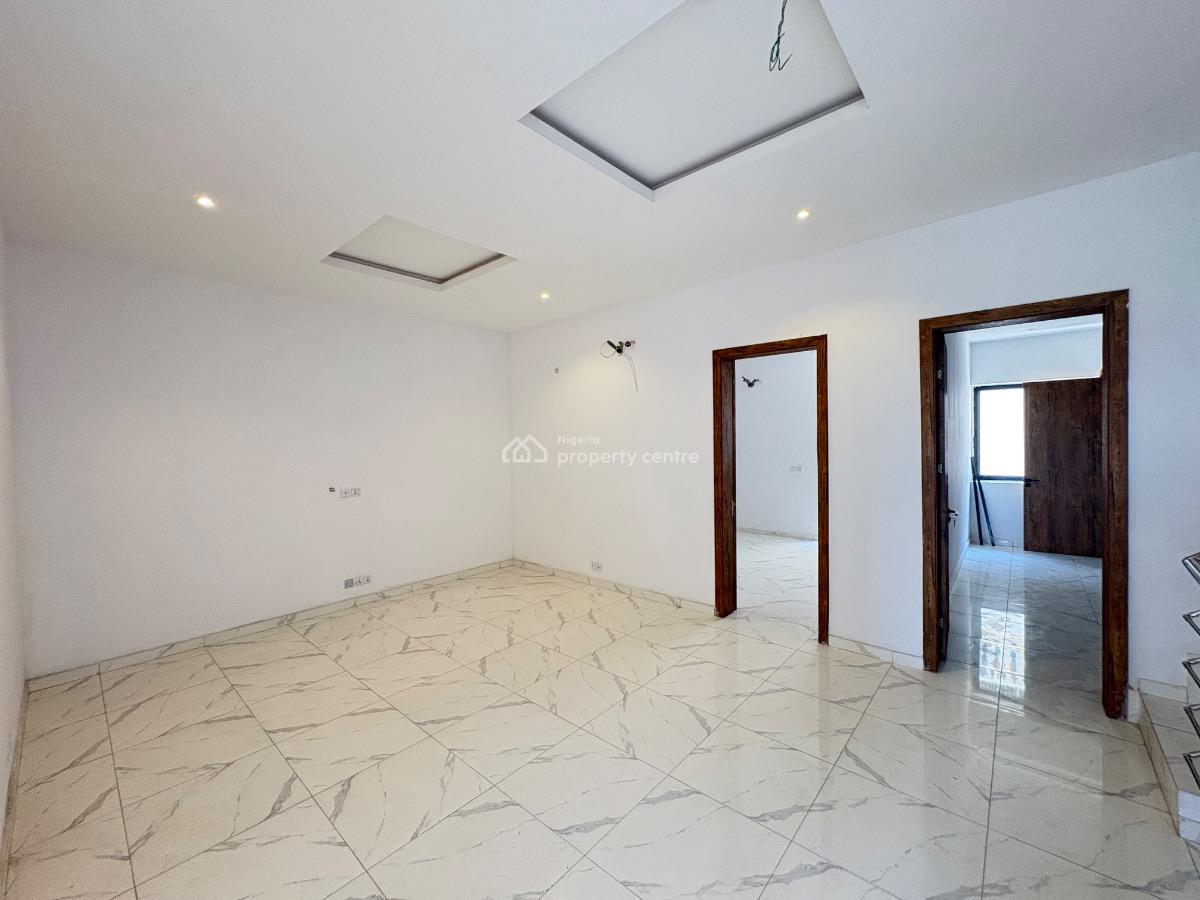 4 Bedrooms Terrace, Off Admiralty Road, Lekki, Lagos, Semi-detached Duplex for Rent