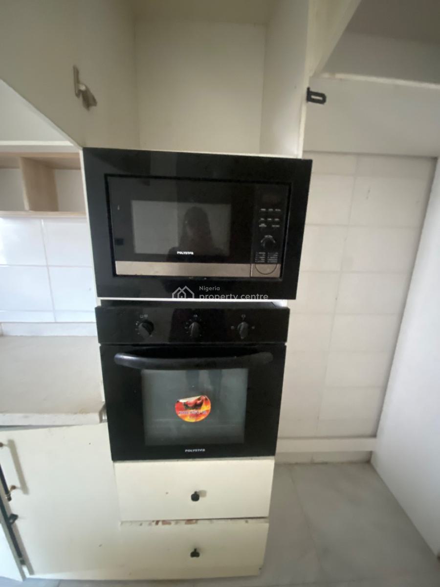 Super Luxurious Massive Roomself Contained (shared), Rising Gold Estate, Ikota, Lekki, Lagos, Flat / Apartment for Rent