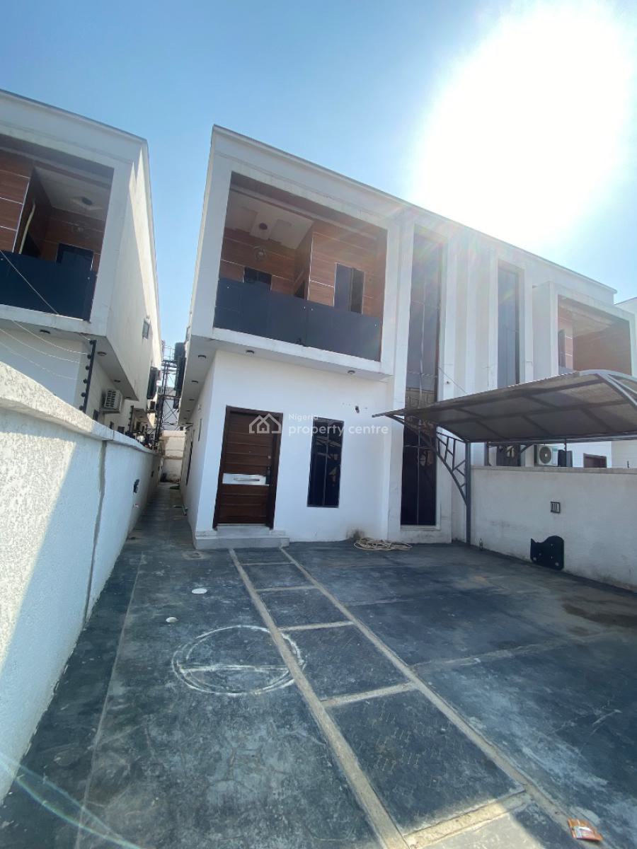 Super Luxurious Massive Roomself Contained (shared), Rising Gold Estate, Ikota, Lekki, Lagos, Flat / Apartment for Rent