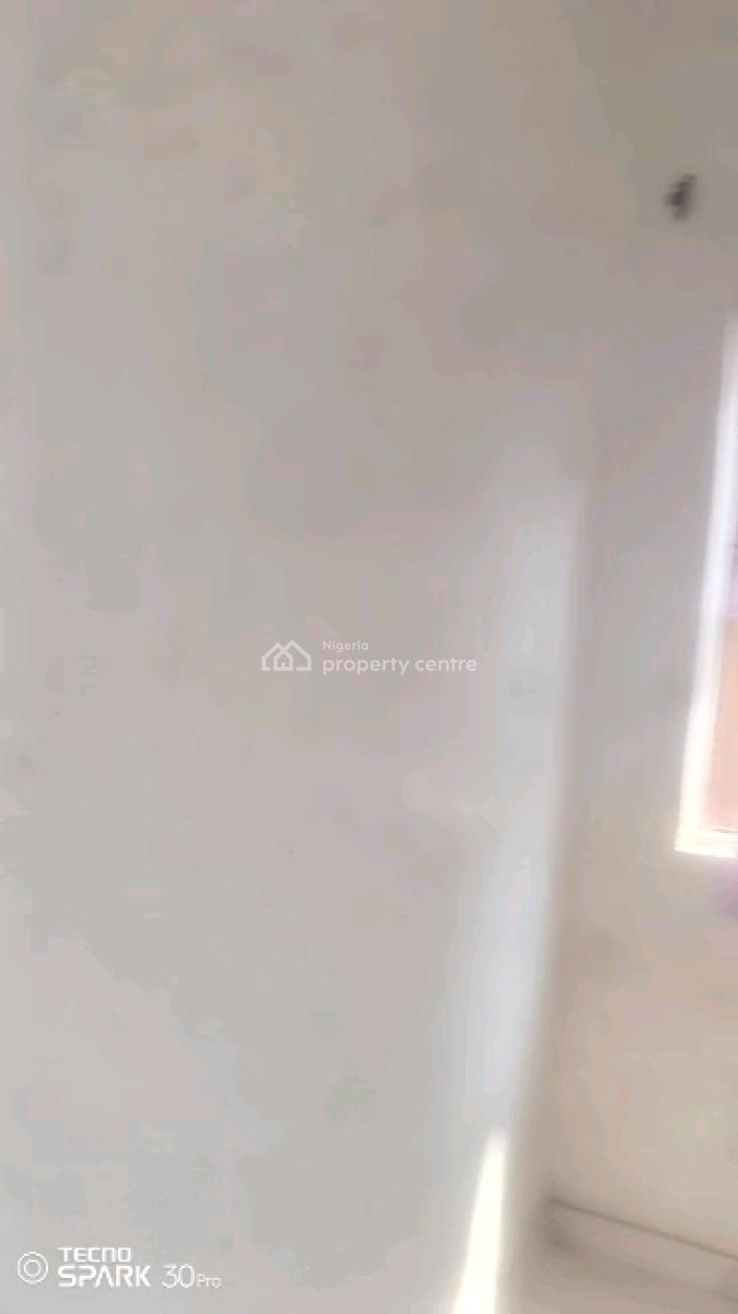 Standard and Executive Self Contain, Alagomeji, Yaba, Lagos, Self Contain (single Rooms) for Rent