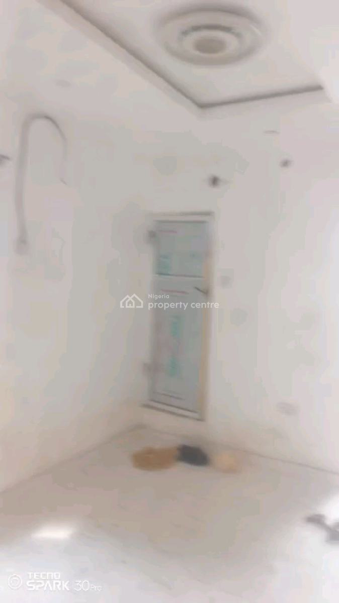 Standard and Executive Self Contain, Alagomeji, Yaba, Lagos, Self Contain (single Rooms) for Rent